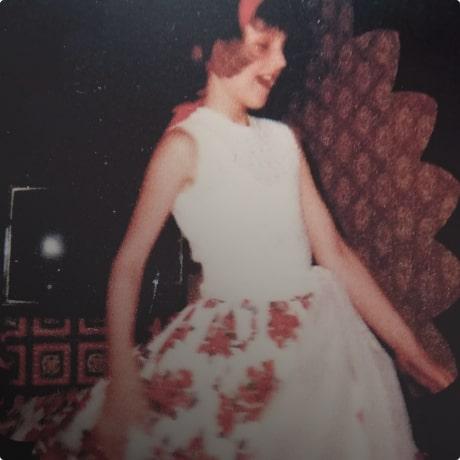 Christine Haeckel is dancing.